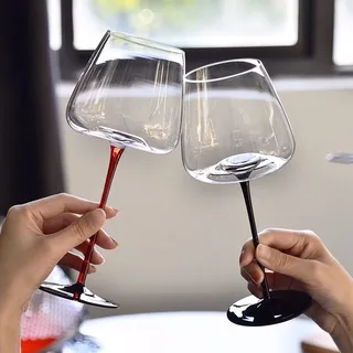 Ly rượu vang thuỷ tinh chân đế màu đen và đỏ phong cách p... - Chi tiết