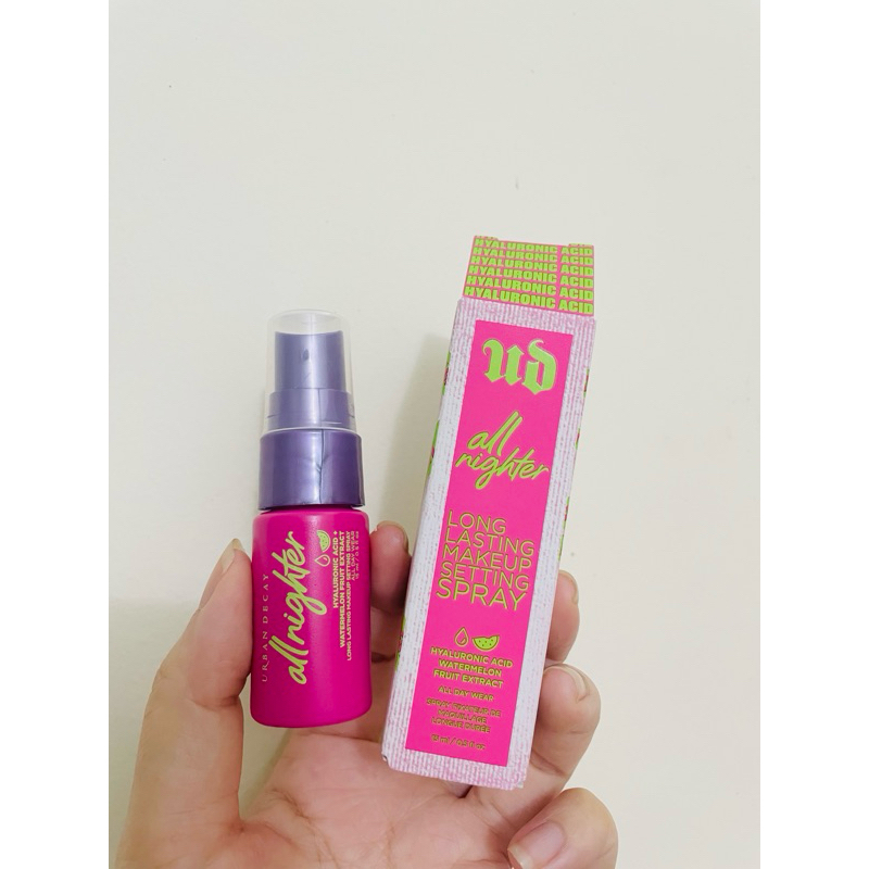 Mẫu Mới Xịt khoá nền giữ lớp make up Urban Decay All Nigh... - Sử dụng
