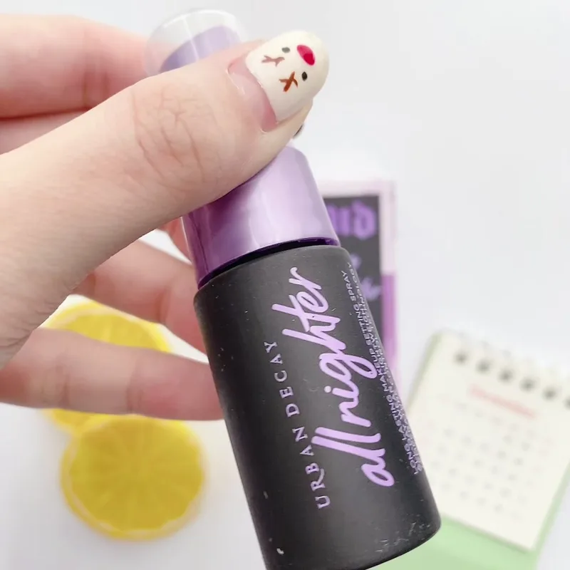 Xịt Khoá Lớp Trang Điểm Urban Decay All Night Xịt Khoá Ma... - Chi tiết